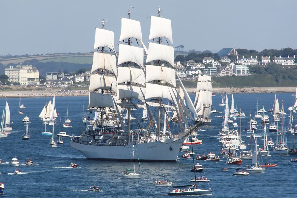 Tall Ship Dar Mlodziezy